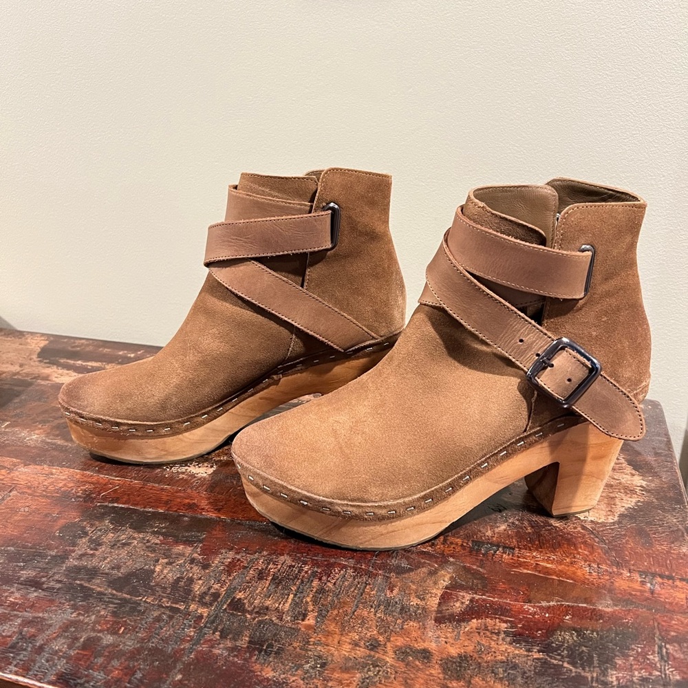 Free People Bungalow Clog Boot/ Color - Portobello/ Size 39 - Picture 1 of 15